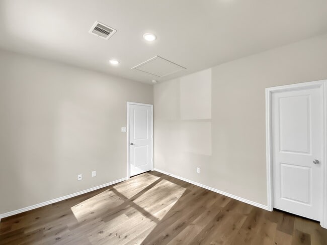 Building Photo - 9770 Black Gum