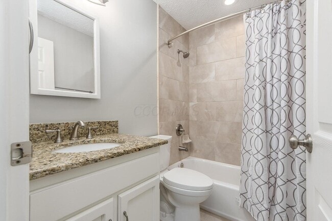 Building Photo - 6611 Fallen Timbers Dr