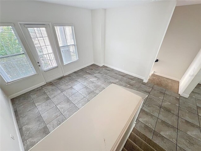 Building Photo - 561 Scotia Pl