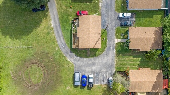 Building Photo - 567 NW 90th St