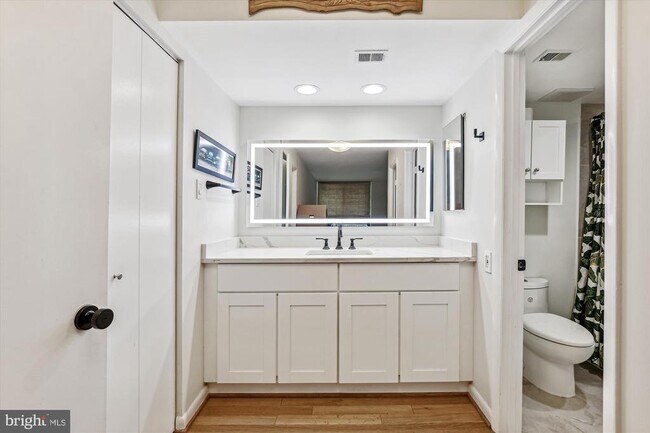 Building Photo - 1140 23rd St NW