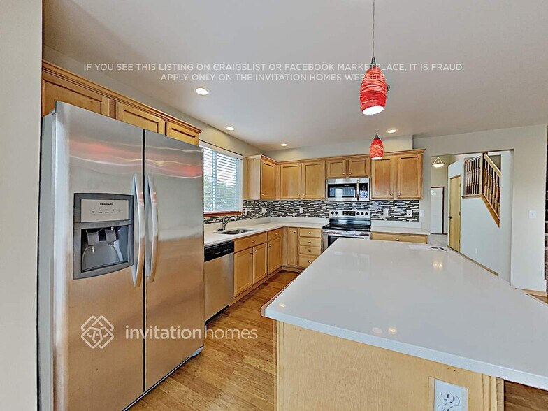 Building Photo - 6612 76th Dr NE