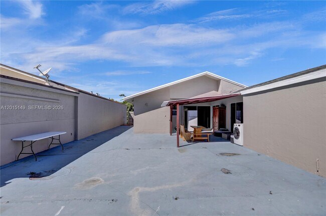 Building Photo - 11854 SW 210th St
