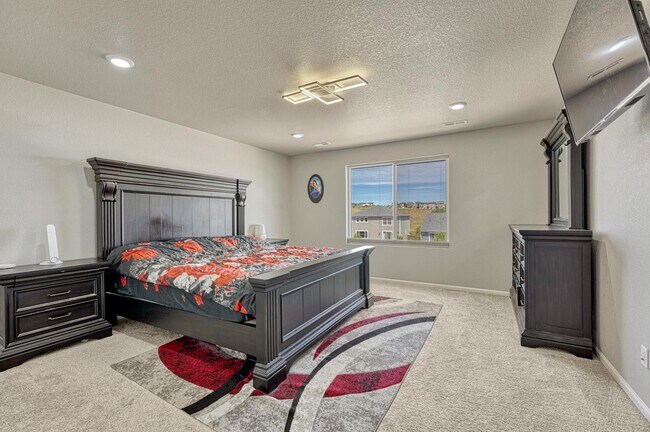 Building Photo - 18205 Marsh Wren Ave