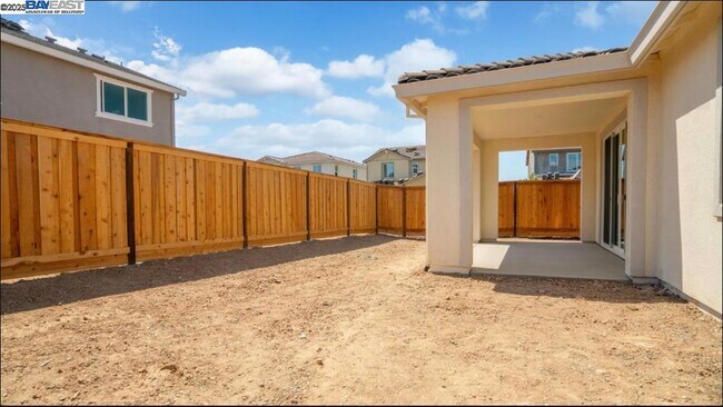 Building Photo - 3000 Red Canard Wy