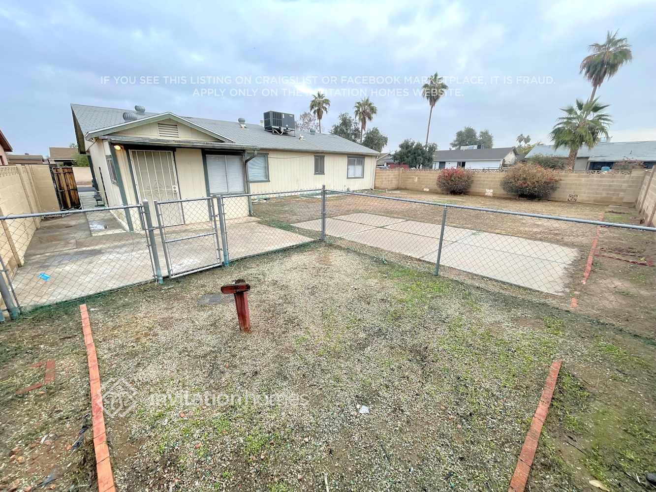 Building Photo - 8435 W Amelia Ave