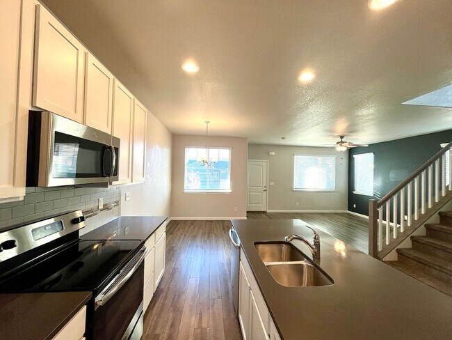 Building Photo - 2341 Stage Coach Dr