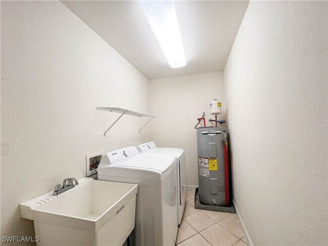 Building Photo - 8509 Via Garibaldi Cir
