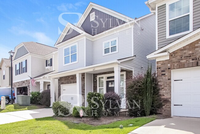 Building Photo - Prepare to be impressed by this 3 bedroom, 2 bathroom home