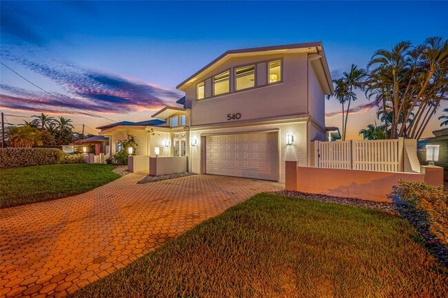 Building Photo - 540 59th Ave