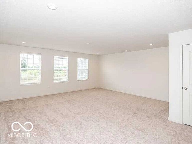 Building Photo - 5403 Veranda Dr