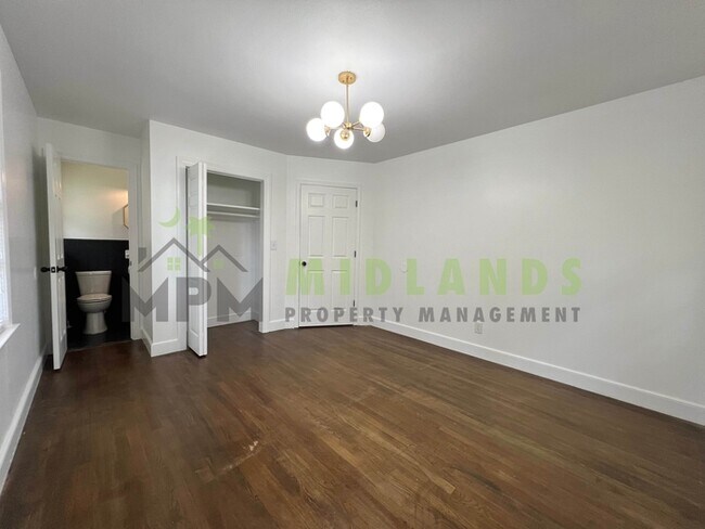 Building Photo - 1545 S Beltline Blvd