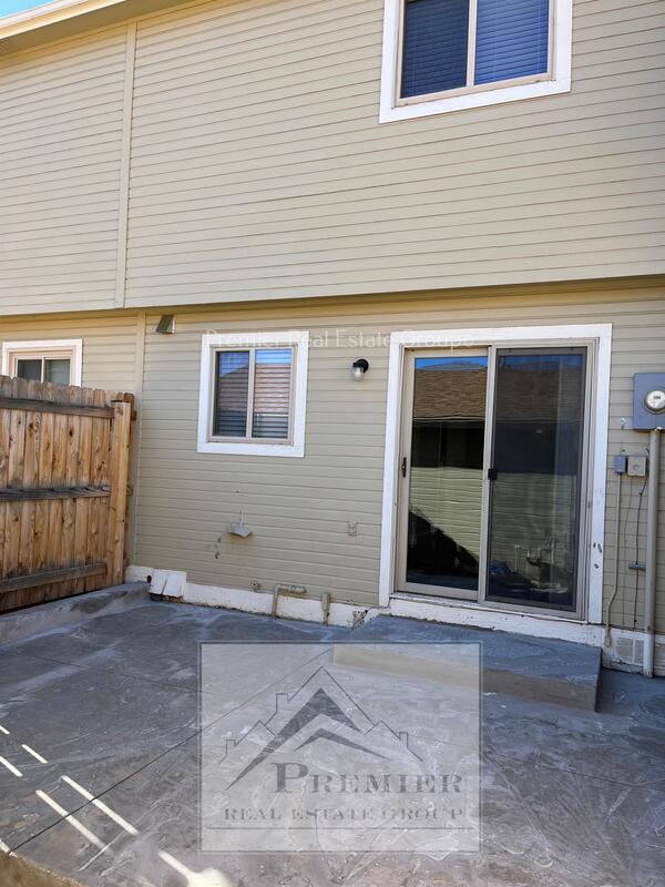 Building Photo - 7905 Lexington Park Dr