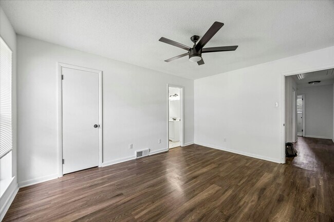 Building Photo - 3844 Marston Rd