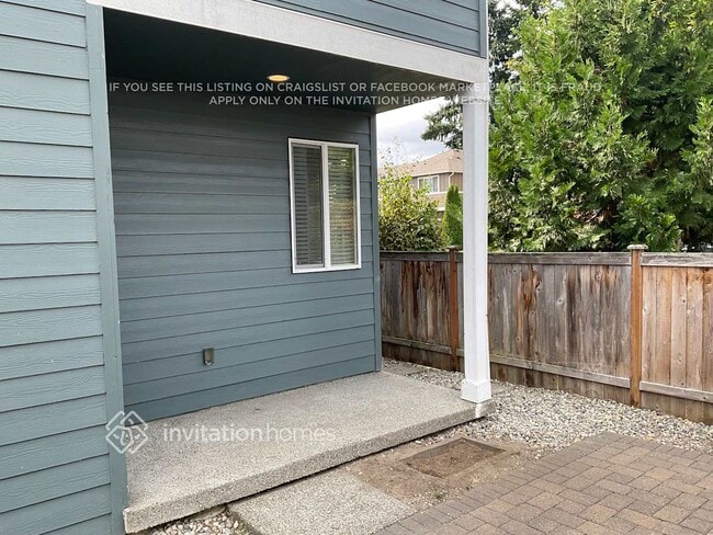 Building Photo - 5204 52nd Way SE