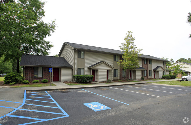 Building Photo - Cambridge Apartments