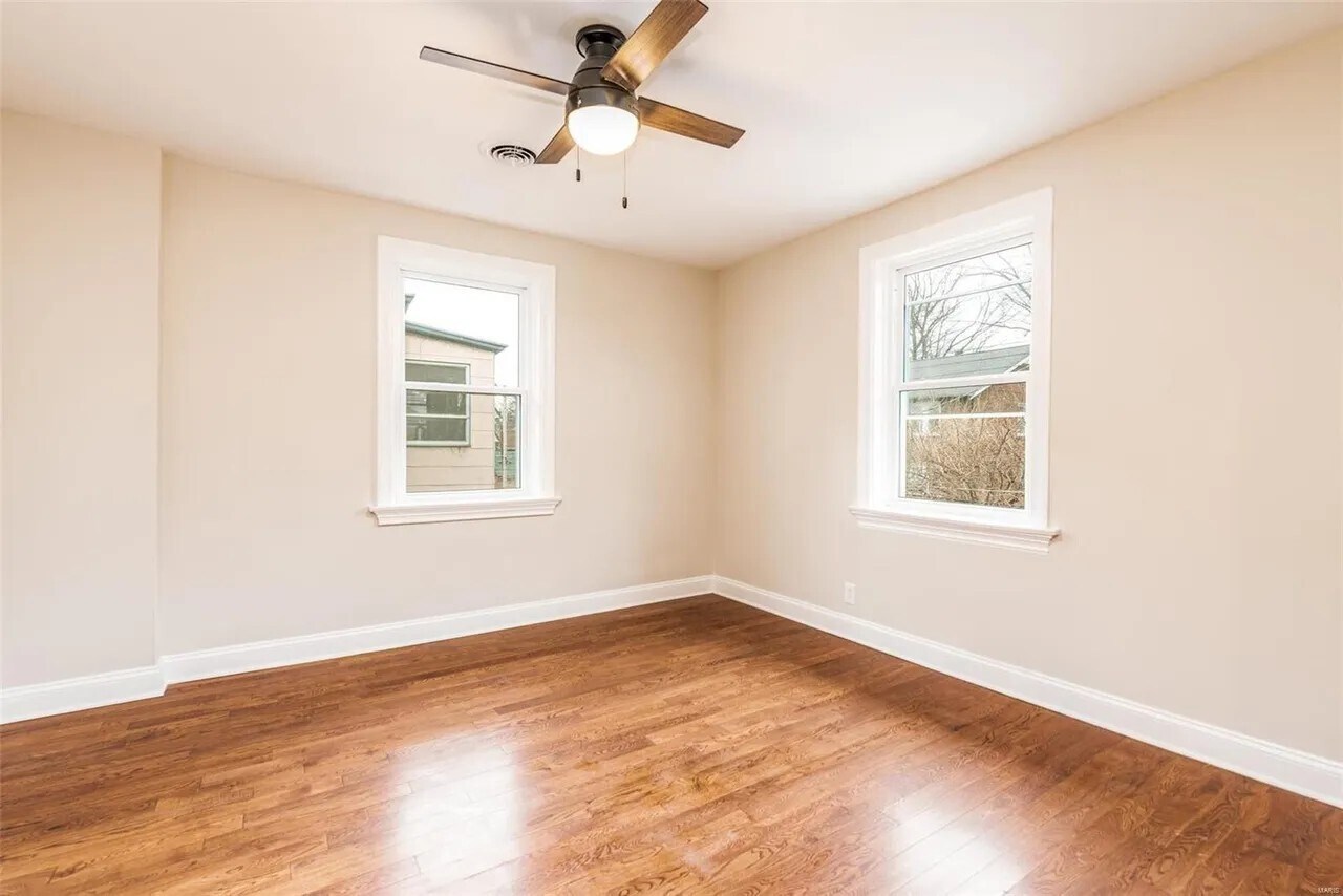 master - 7136 Amherst Ave