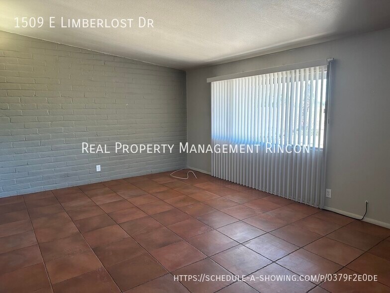Building Photo - 1509 E Limberlost Dr