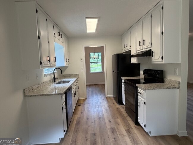 Building Photo - 1730 Bullock Dr