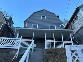 Building Photo - 1337 Barth Ave