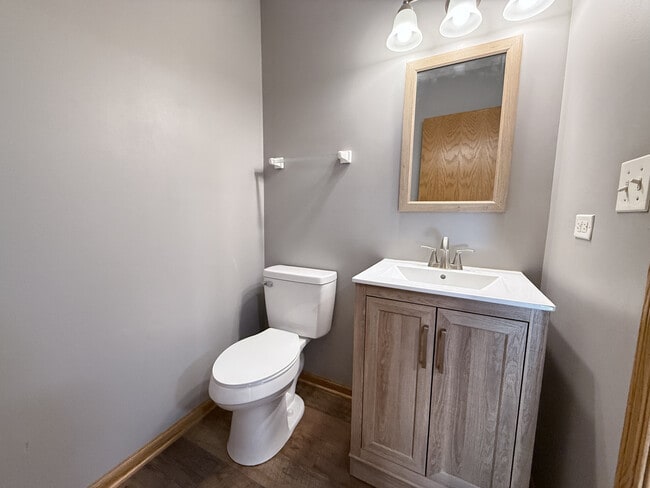 Building Photo - 239 Springbrook Trail S