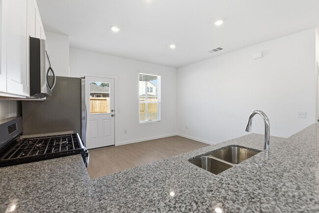 Building Photo - 26391 Cedar Sedge Dr