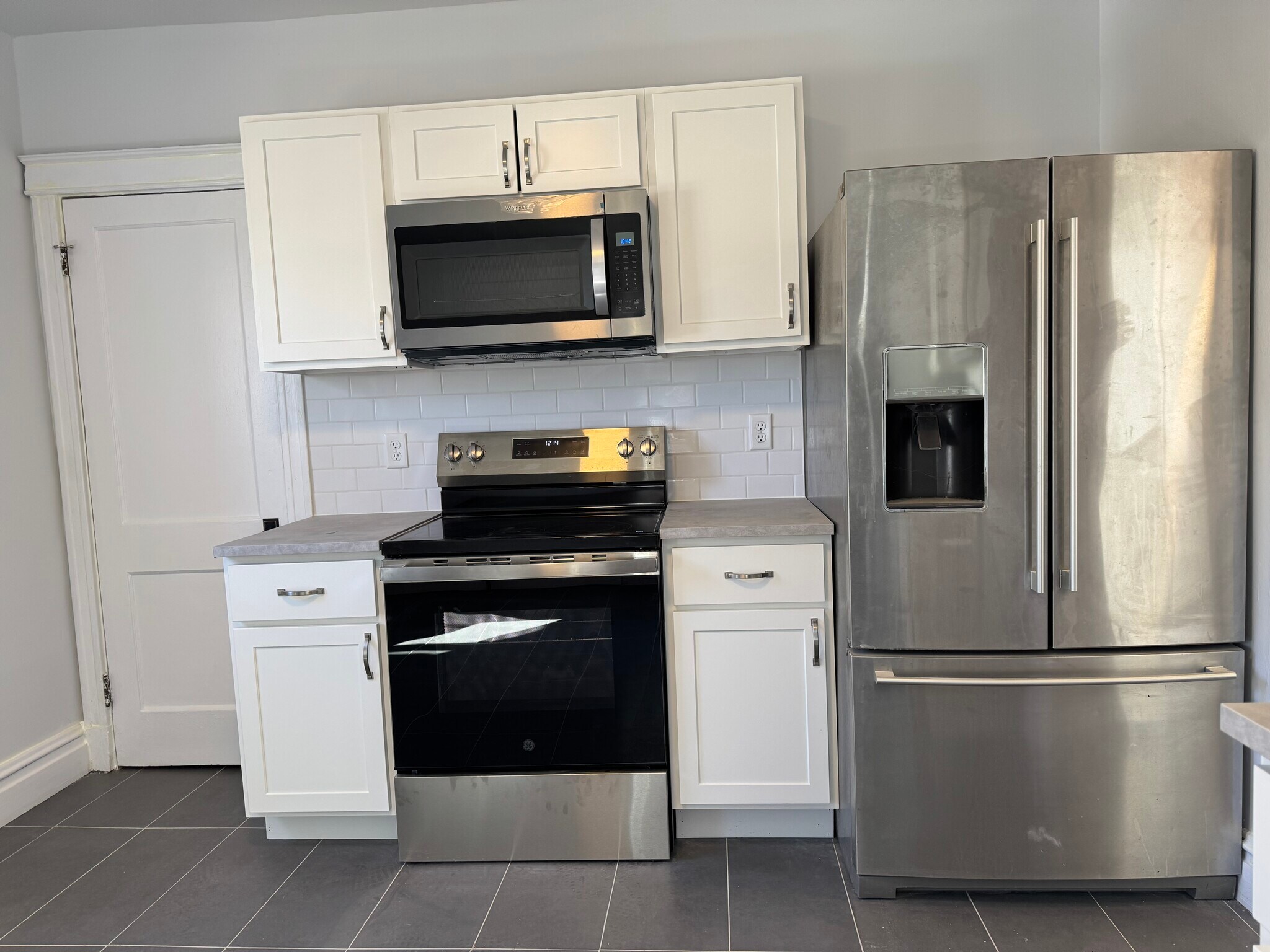 Building Photo - 5011 S Broadway