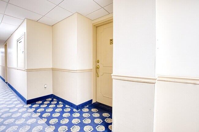 Building Photo - 111 Briny Ave