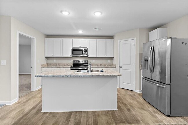 Building Photo - 713 Caelin Farms Rd