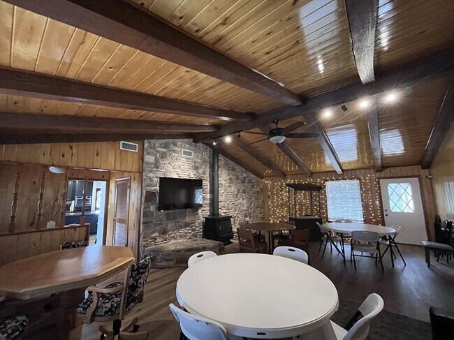 Building Photo - 1054 Co Rd 257