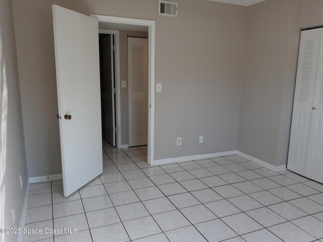 Building Photo - 1641 Sunny Brook Ln