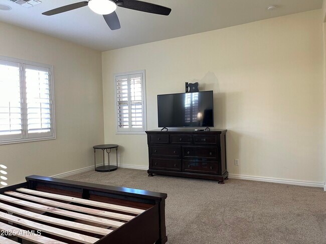 Building Photo - 2208 E Indian Wells Dr