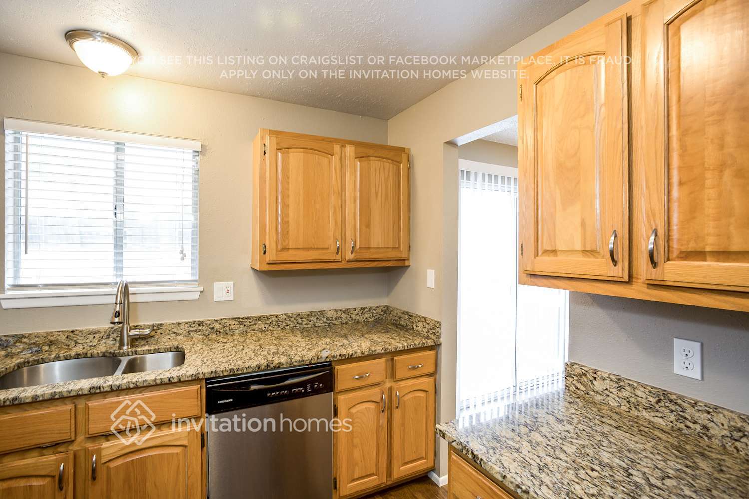 Building Photo - 19064 E Eastman Ave