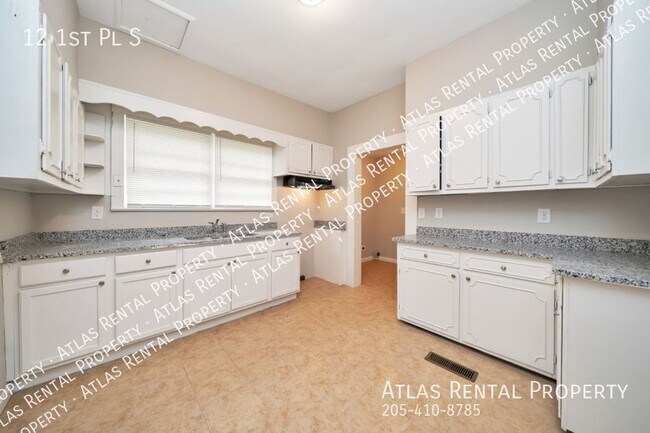 Building Photo - 12 1st Pl S