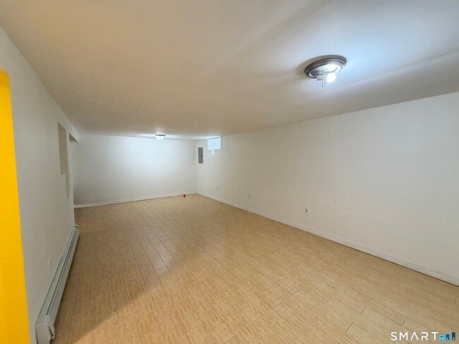 Building Photo - 134 Albright Ave