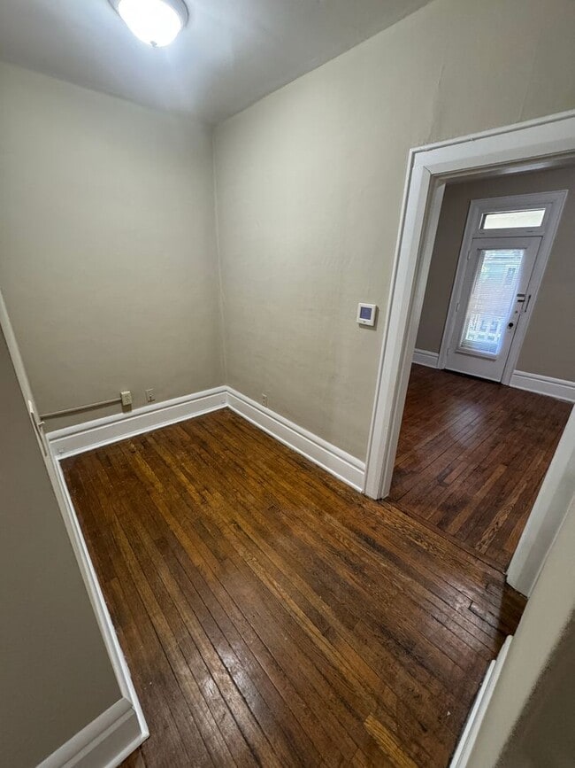 Building Photo - 3 Bedroom- OSU Campus