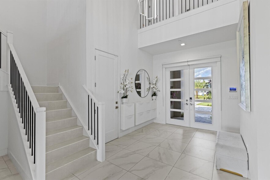 Building Photo - 12884 Wingspan Ct