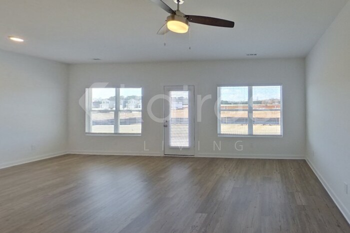 Building Photo - 6121 Taramore Ln NW