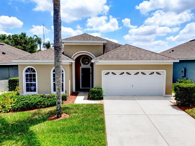 Building Photo - 8022 King Palm Cir