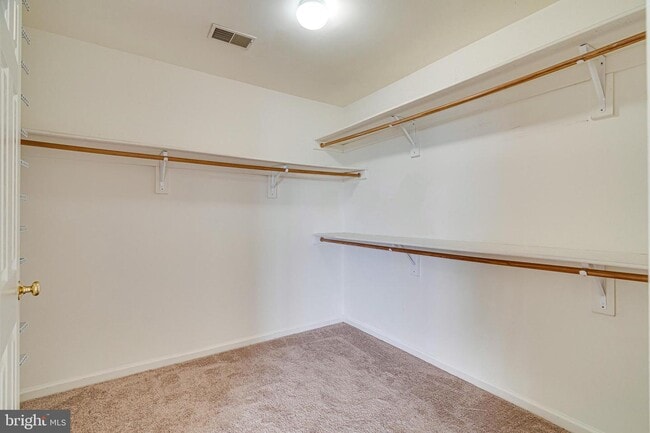 Building Photo - 417 Sparkleberry Terrace NE