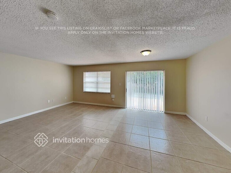 Building Photo - 1420 Guinevere Dr
