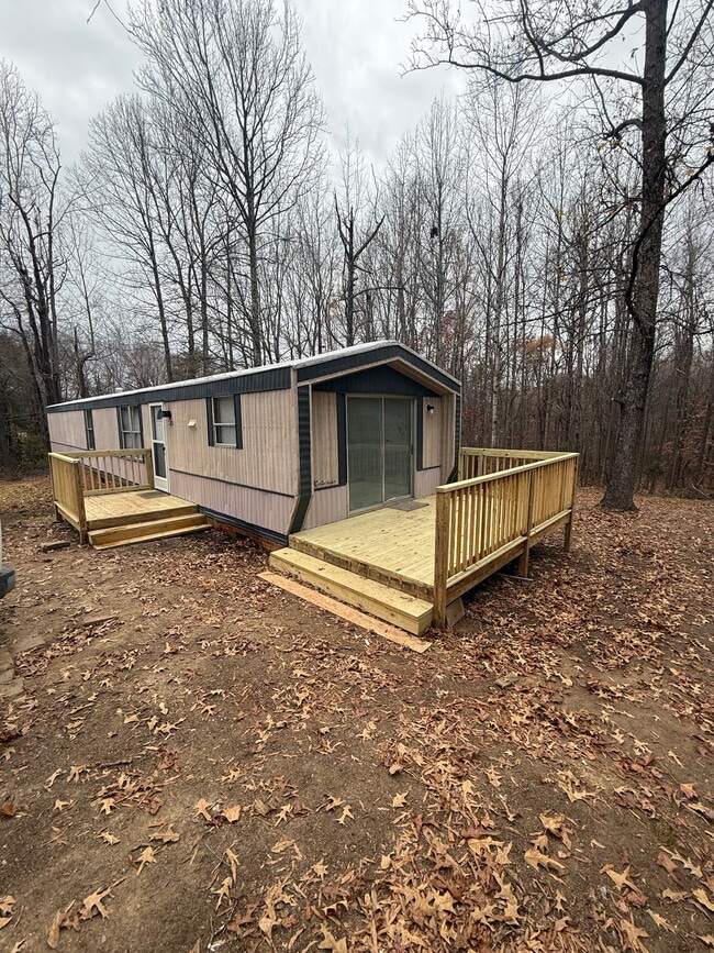 Building Photo - 381 Old Hickory Ln