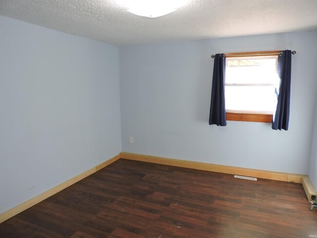 Building Photo - 408 W Hilltop Ln
