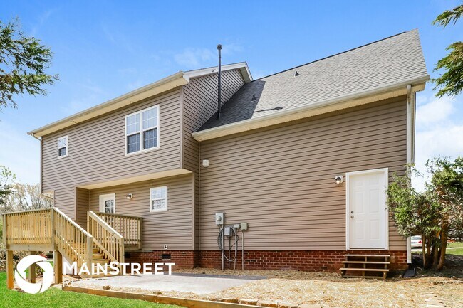 Building Photo - 101 Rocky Way Ct
