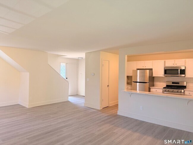 Building Photo - 86 Montoya Dr