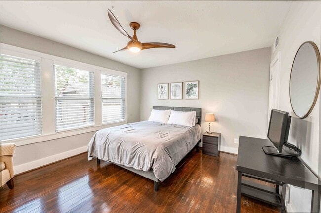 Building Photo - 808 Woodrow St