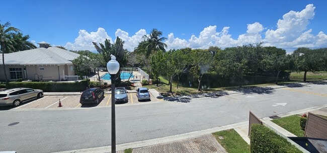 Building Photo - 2014 Marsh Harbor Dr