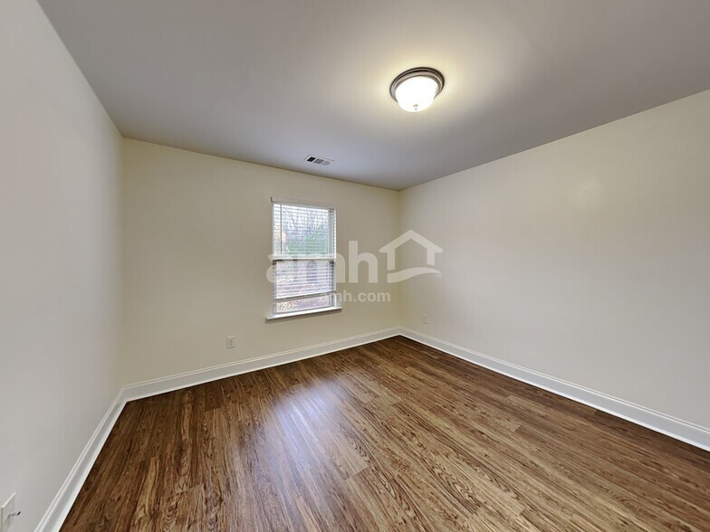 Building Photo - 2615 Beal St