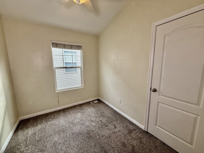 Building Photo - 4709 S Falkirk Dr