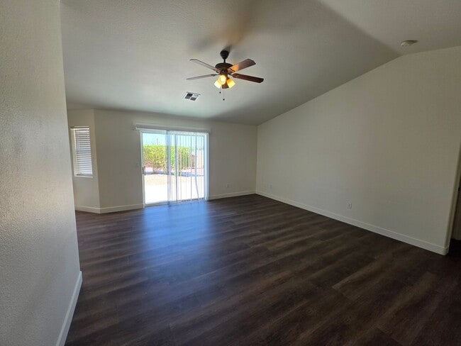 Building Photo - Sunset Ranchos!  3 Bedroom House in Fort Mohave